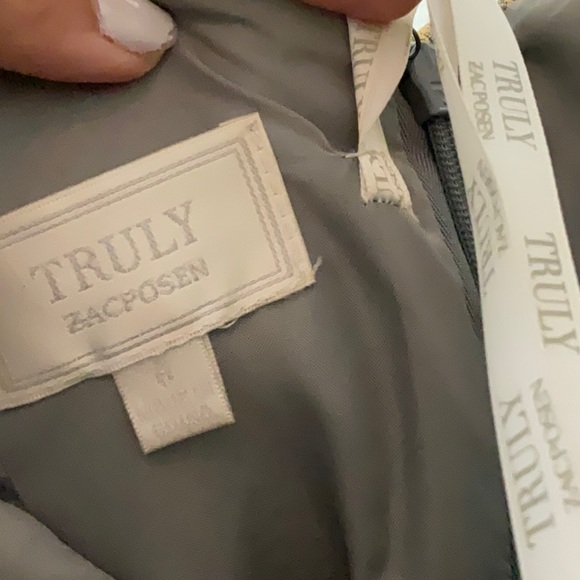 Dress - Picture 6 of 9